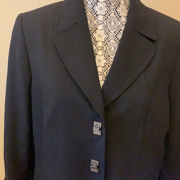 Tahari Black tailor jacket - Picture 7 of 8